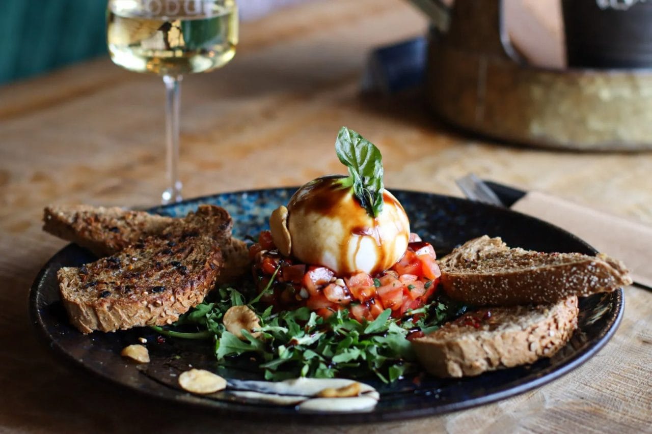 Verfijnde maaltijd bij Brasserie Lodge – foodfotografie horeca website