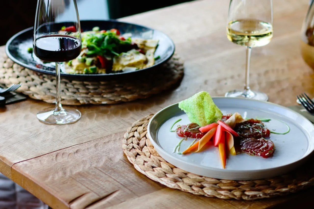 Fijnproeversmenu bij Brasserie Lodge Opmaak van een culinair bord bij Brasserie Lodge – fotografie op locatie