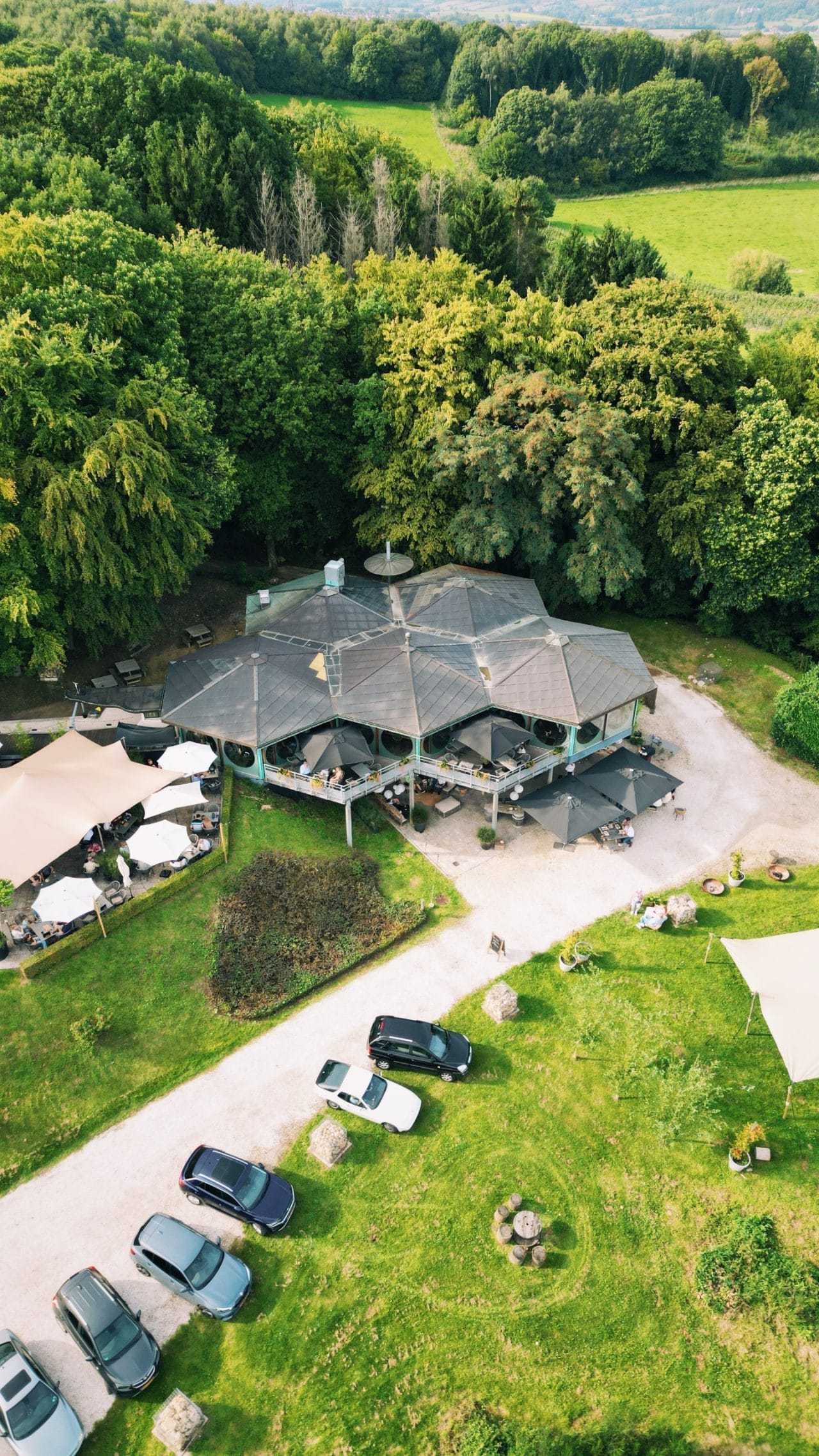Luchtfoto van Brasserie Lodge in Vaals – locatie visueel in beeld